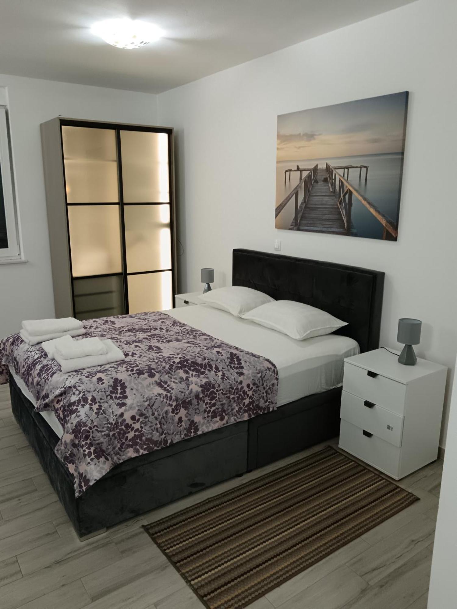 Faveria Apartments Amphitheater With Free Parking Pola Esterno foto